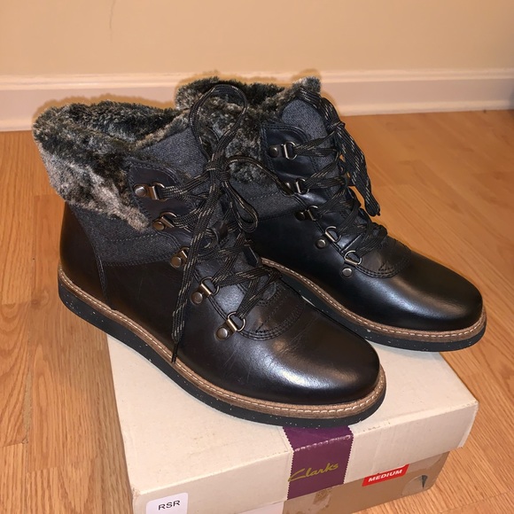 Clarks - Picture 2 of 7